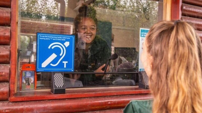 Accessible Tourism Toolkits : Tourism Toolkit