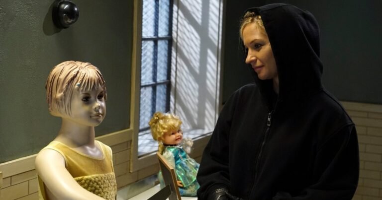 Inside Pretty Little Liars’ Unmasking A Episode — 10 Years Later