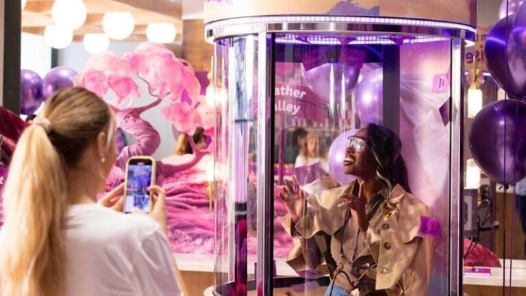 Immersive Cat Lover Pop-Ups : Purradise