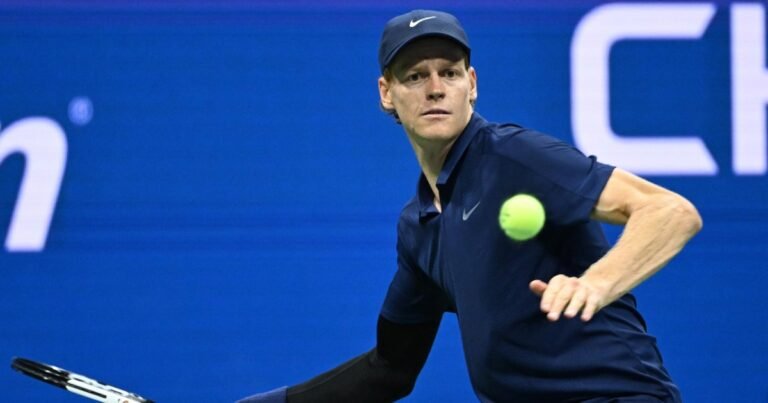 Fan Caught Trying to Steal Something From Jannik Sinner’s Bag at US Open