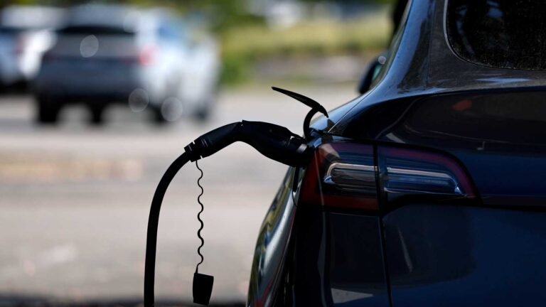 The $7,500 EV deal that disappears at the end of September » Yale Climate Connections