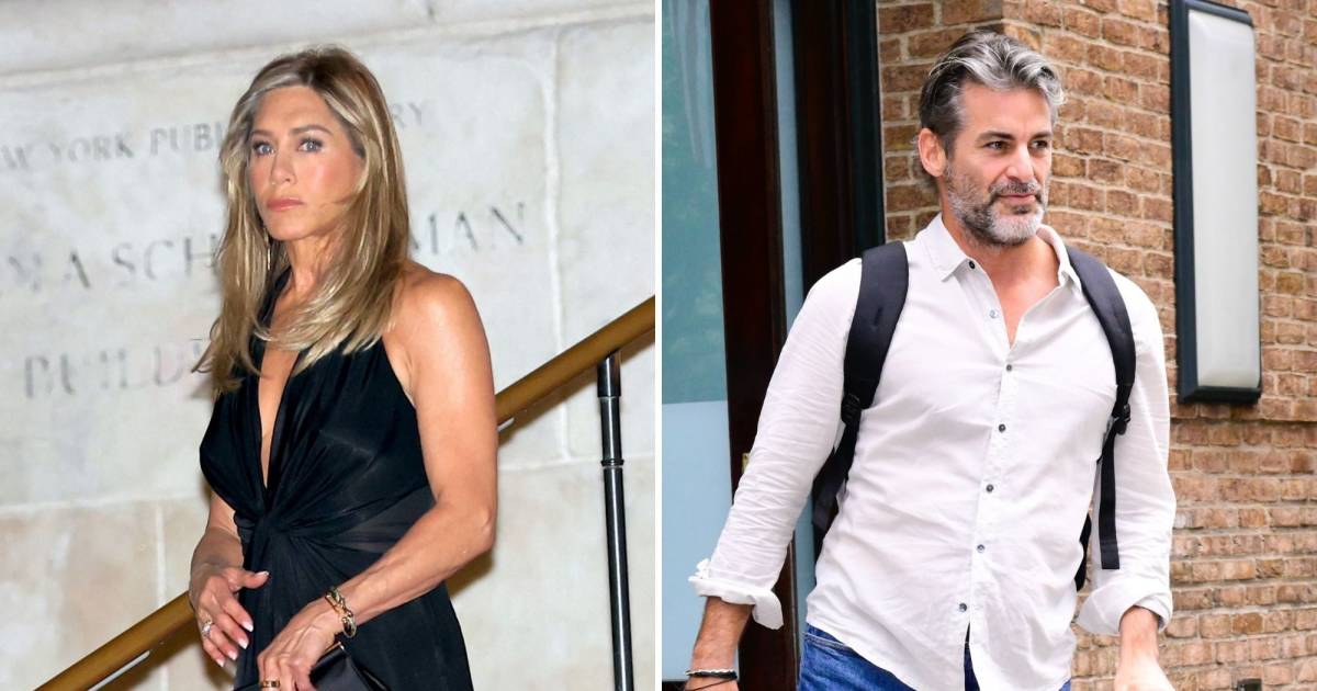 Jennifer Aniston and Boyfriend Jim Curtis Step Out For NYC Dinner