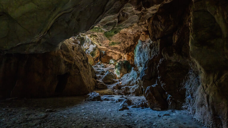 Photographing challenging conditions: Capricorn Caves