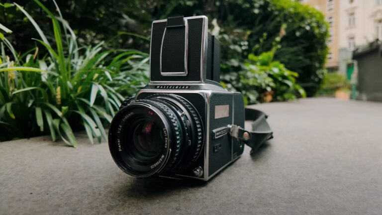 Using a digital back with a Hasselblad 500C body