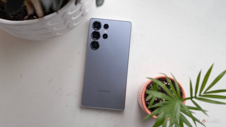 My Galaxy phone auto-reboots itself once a week