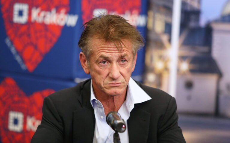 Sean Penn’s Naked Floor Freakout Over Paul Anderson’s Script Is Pure Comedy Gold