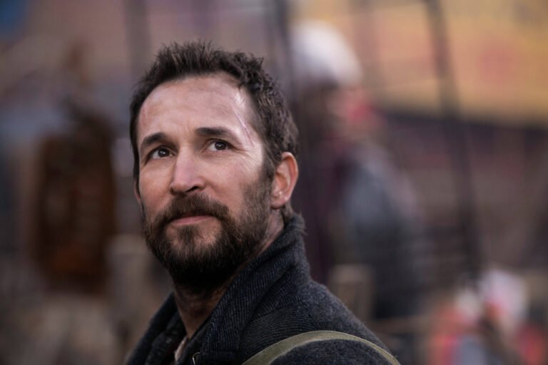 Noah Wyle Net Worth 2025: Career Earnings & Lifestyle