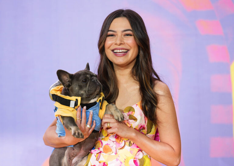 Who Is Miranda Cosgrove Dating in 2025? Netflix’s ‘The Wrong Paris’ Star’s Relationship Status Explored
