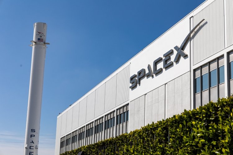 Lebanon approves Elon Musk’s Starlink to deliver satellite internet via SpaceX (SPACE:Private)