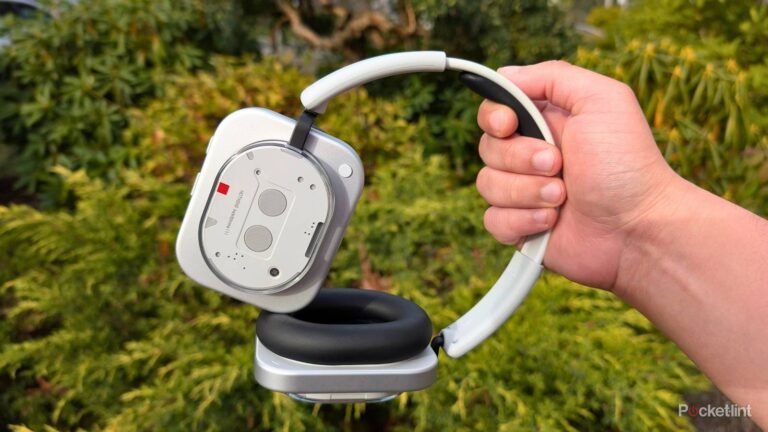 I can’t get enough of the Nothing Headphone 1’s supersonic physical controls
