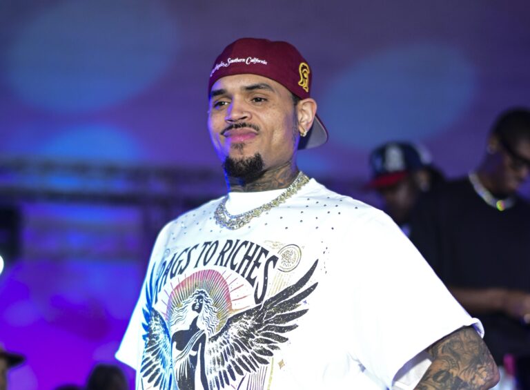 Chris Brown & His Dad Melt Hearts With Rare Pic At ‘Breezy Bowl’