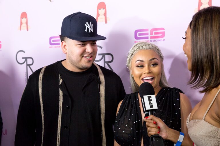 Rob Kardashian & Blac Chyna Hint That They’re Back Together (Let’s Hope That They’re Joking)