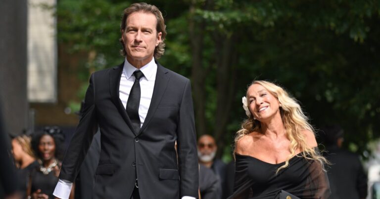 John Corbett Reveals How He Found Out Aidan and Carrie Weren’t Endgame (Excl)
