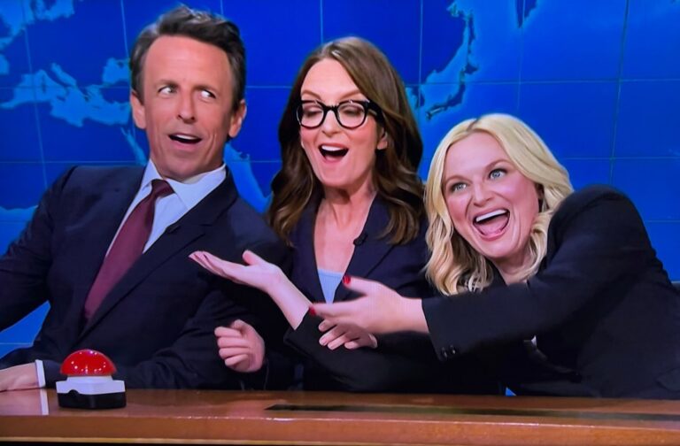 ‘Weekend Update’ Reunites Amy Poehler, Tina Fey & Seth Meyers