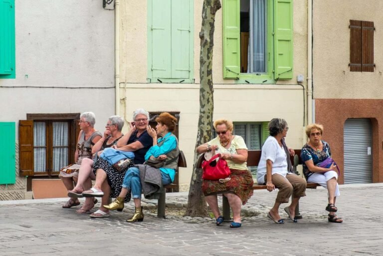 Evolution may explain why women live longer than men