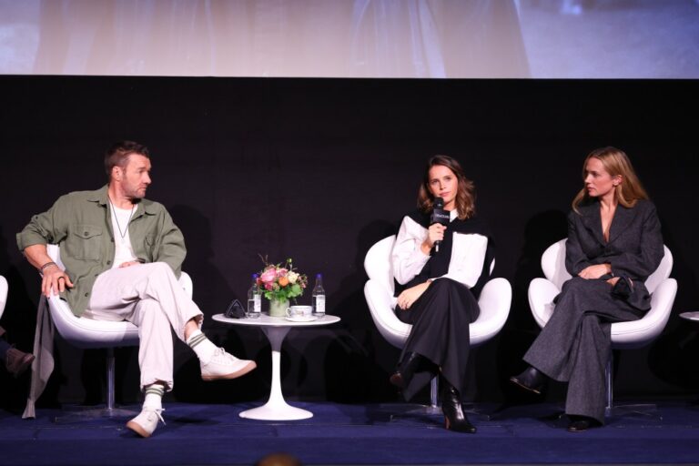 Joel Edgerton, Felicity Jones & Kerry Condon Talk Train ‘Dreams’