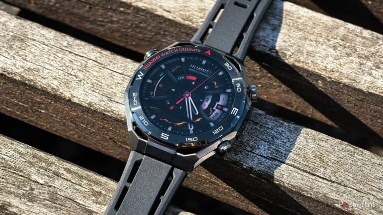 This flagship smartwatch packs a feature Apple and Samsung only wish they had