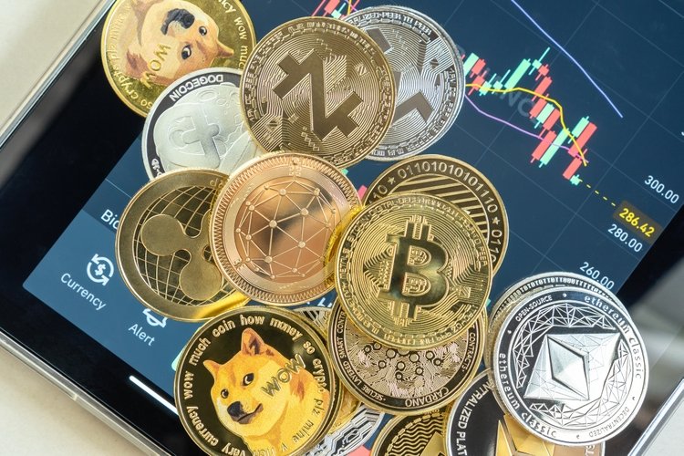 Spot crypto ETFs outperform trusts and strategy funds (BTC-USD:Cryptocurrency)