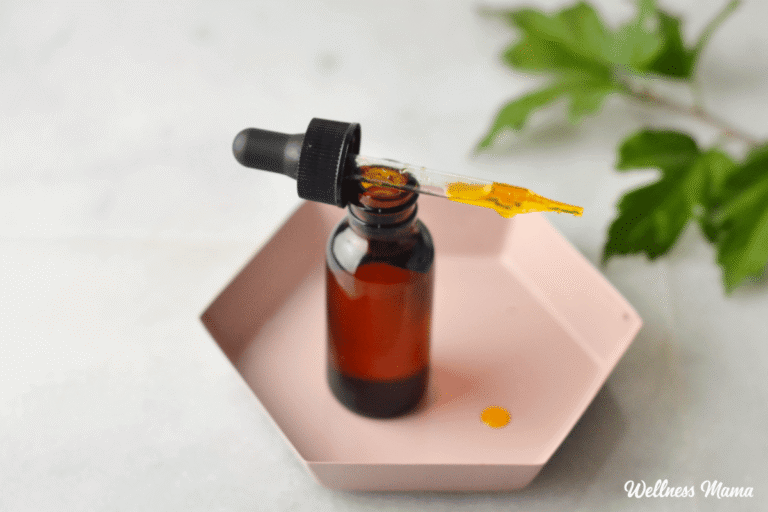 DIY Anti-Aging Rosehip Face Serum
