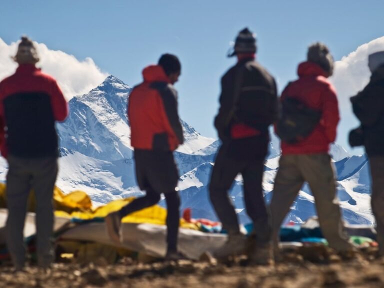 Record-Breaking Everest Blizzard Explained | Scientific American
