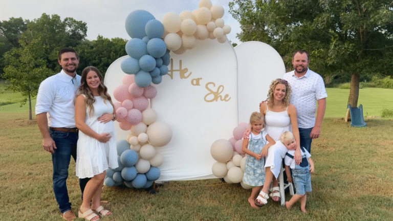 Jana Duggar & John David Duggar Hold ‘Twins Gender Reveal’