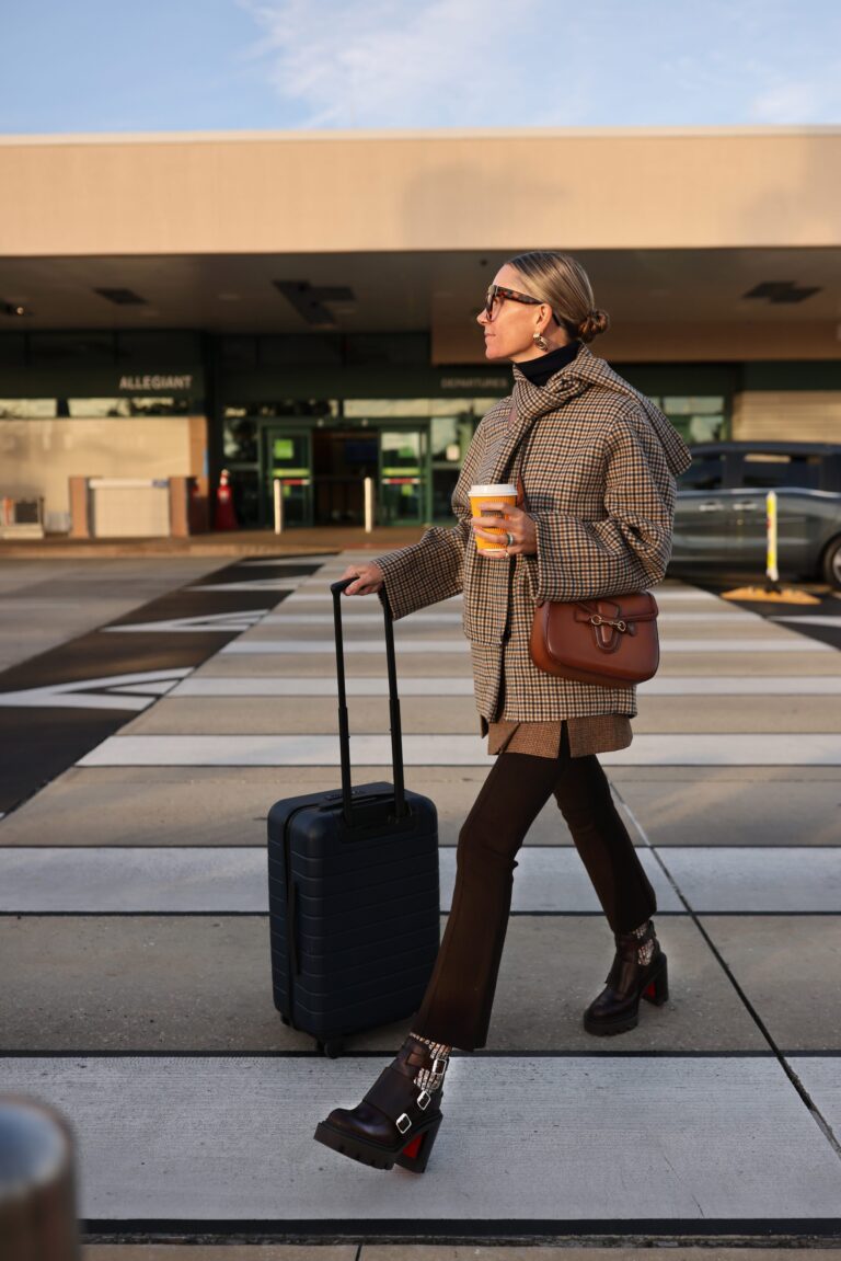 TRAVEL BEAUTY ROUTINE