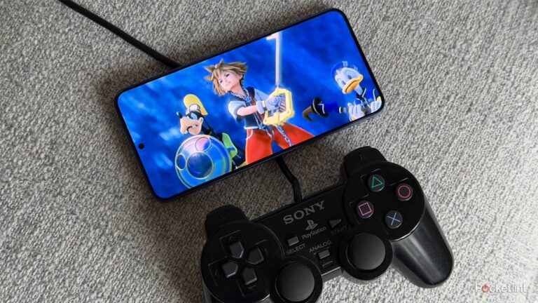 I can play PS2 games on my Android with one tap thanks to this app