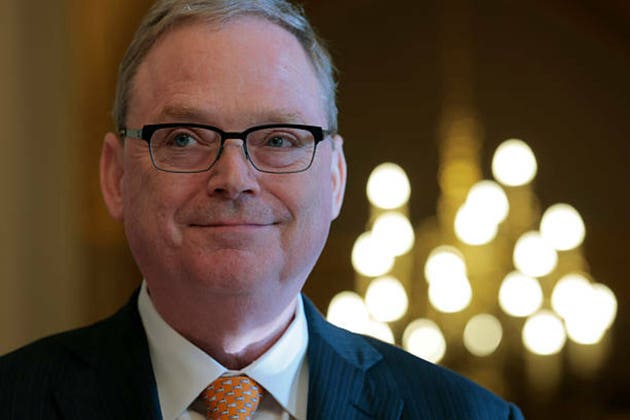 White House adviser warns prolonged shutdown could stall U.S. growth