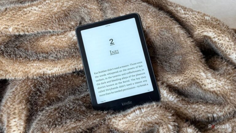 I found a hidden Kindle feature that lets me share books legally without jailbreaking