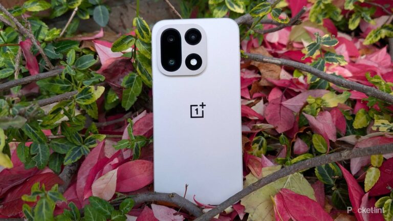 4 unexpected things I love about the OnePlus 15 after using it for a week