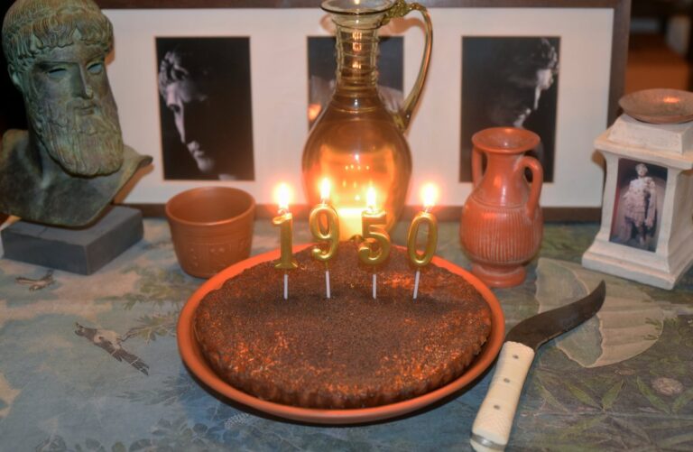 Felicem diem natalem, Hadriane! 🎂 FOLLOWING HADRIAN