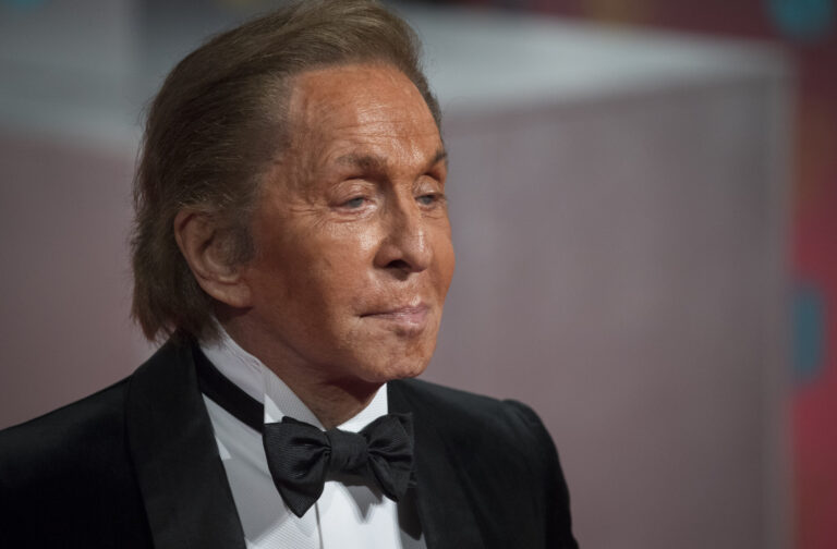 Legendary Fashion Designer Was 93