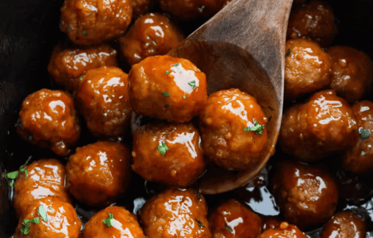 Slow Cooker Bourbon Meatballs (Easy Crockpot Recipe)