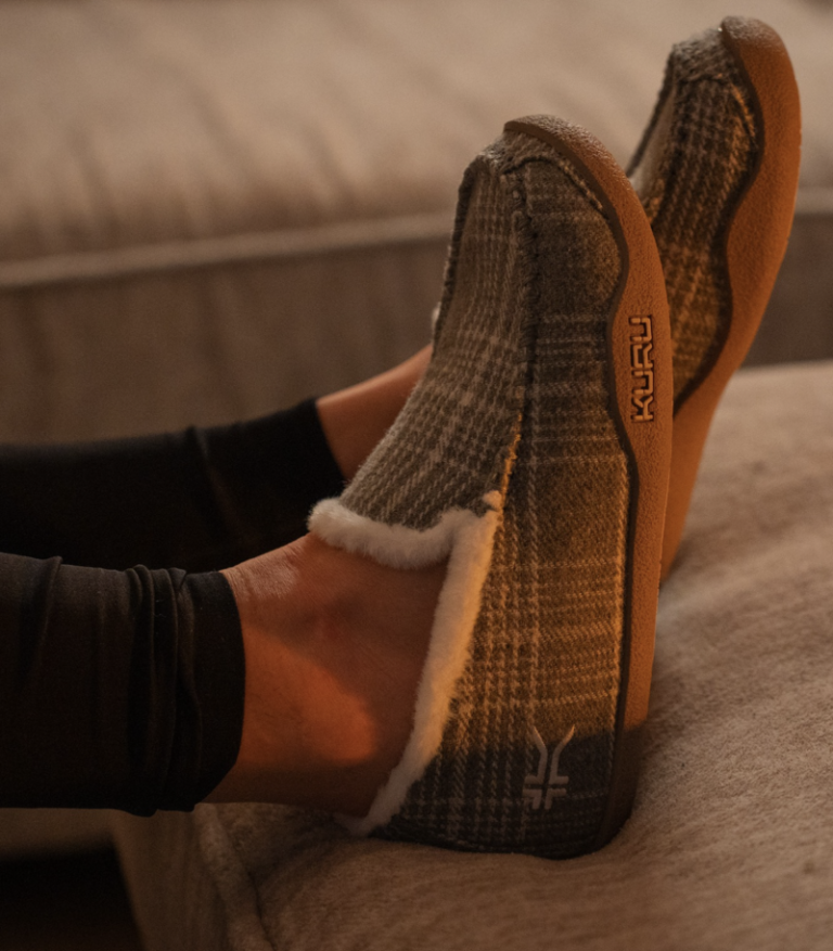 7 Comfortable Slippers for Women: Pain-Relieving House Shoes Reviewed