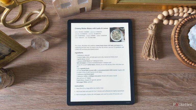 I turned my Kindle into an always-updating cookbook