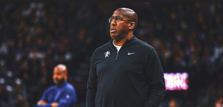 Mike Brown’s New Knicks Contract Adds Pressure on Knicks