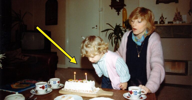 Older People Are Recalling The Middle-Class Luxuries From Their Childhood That We Think About Verrrrry Differently Now