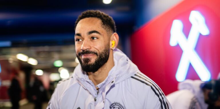 West Ham vs Manchester United – Premier League LIVE: Latest score, team news and updates as Red Devils bid to make it FIVE straight league wins – as viral fan braces himself for first haircut in nearly 500 DAYS