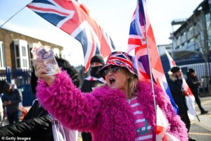 Anti-migrant protesters demonstrate outside RNLI HQ saying lifeboat charity should stop acting as ‘taxi service’ for asylum seekers