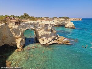 Italy’s famous ‘love arch’ collapses on Valentine’s Day as storm lashes the country