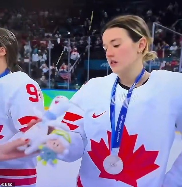 Canadian women’s hockey players go viral over hilarious reactions to stuffed toys at Olympic medal ceremony