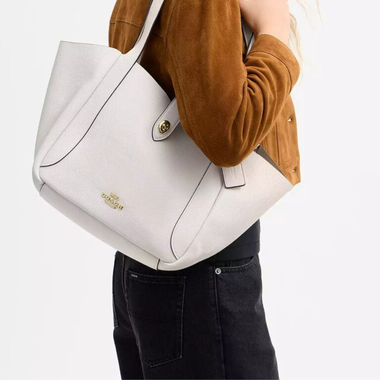 Coach Shoulder Bags Deal: Presidents’ Day Weekend Sales