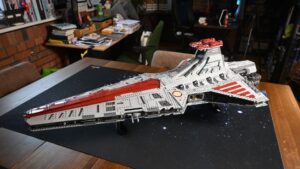 The Star Wars Venator-Class Republic Attack Cruiser is the best UCS set available