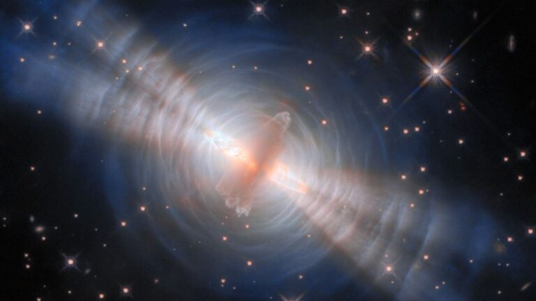 Hubble Space Telescope captures the stunning final breaths of a dying star