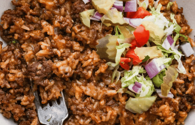 One Pan Cheeseburger Rice (Easy 30-Minute Dinner)