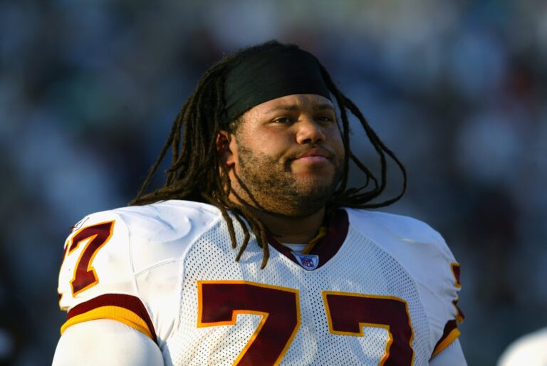 Former NFL Star Passes Away at 54 During Family Vacation