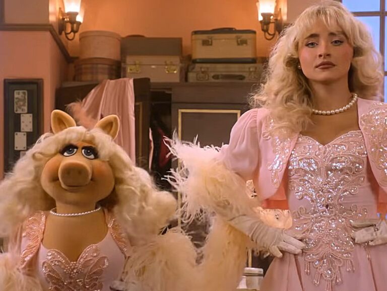 Miss Piggy Reveals Her Candid, but Still Sassy, Advice for Finding Confidence from Within (Exclusive)