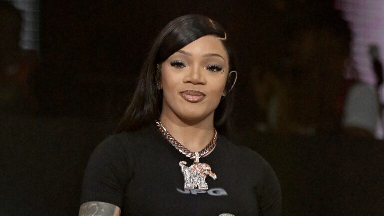 Victoria Woods Calls Out Mom After Live With Parents