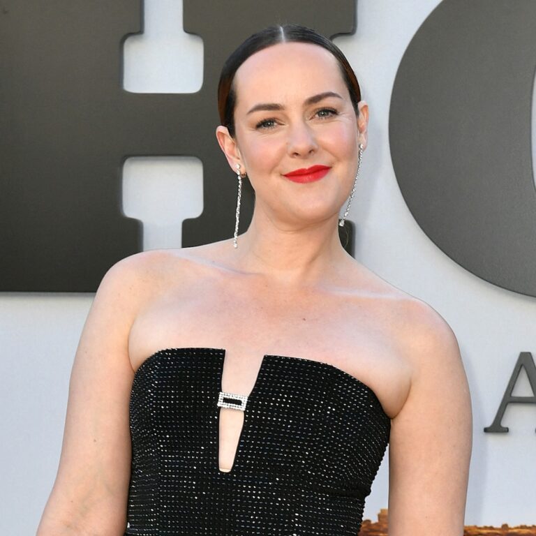 Jena Malone, Hunger Games Actress, Engaged to Jack Buckley