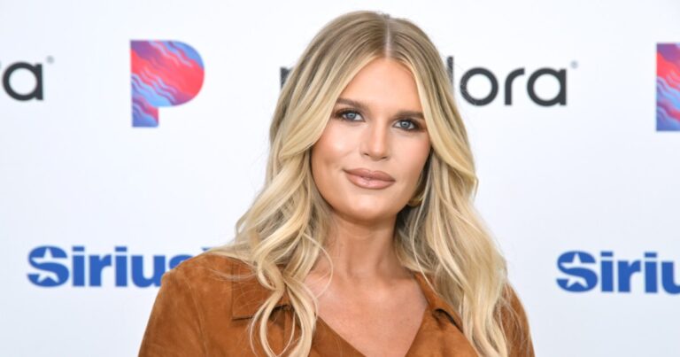 Channel Madison LeCroy’s Cool-Girl Energy in This Striped Shirt